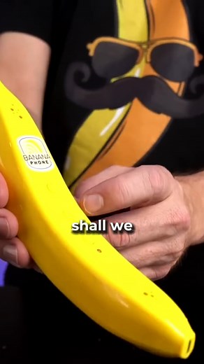 13K views · 200 reactions | This is an actual working Banana Phone! Priced at $49.99, this potassium-filled gadget also doubles as a Bluetooth speaker.  #banana #bananaphone #gaggift #novelty #weirdgadgets #bizarre #amazonfinds #bluetoothspeaker #portablespeaker | Freakin' Reviews | Facebook