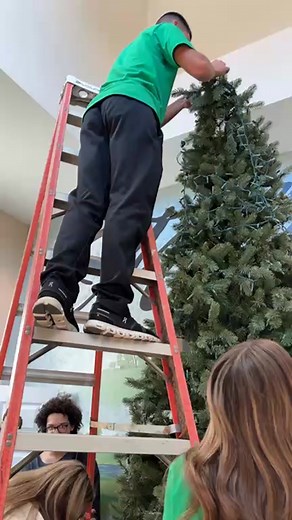 Millbrook Senior Center Youth Leadership Elmore County headed out this morning to the Millbrook Senior Center to help decorate the center for Christmas. Katrina Mitchell, CED Elmore County Extension Office 334-567-6301 | Elmore County-Alabama Extension