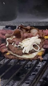 Parrilla Torres! Atrévete a probarnos! 100% natural y fresco Solo receta de la casa! 951 305 4635 📱 Contamos con servicio a Domicilio 🛵 | Torres Hamburguesas