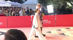 2.1K views | Sarajevo Film Festival #SFF je otvoren premijerom filma Danisa Tanovića, "Nakon ljeta". Ovogodišnji SFF donosi preko 250 filmova i serija, uključujući 57 premijera iz BiH i regije, s brojnim događanjima širom grada. | DW Bosna i Hercegovina | Facebook