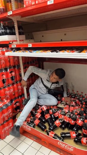 Velvet Drift: Calm Floats Empty | Beautiful Houses Designs