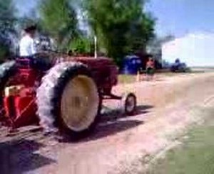 Tractor Pull with Cockshutt 50
