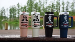 40 oz Trump 2024 mug coffee Tumbler with Handle, Donald Trump Merchandise, 40oz Stainless Steel Travel Coffee Cup, Vacuum Insulated Mug for Hot and Cold Drinks, Black 1pcs