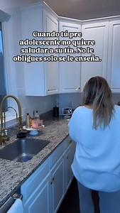33K views · 274 reactions | Quienes estan pasando esta etapa de pre adolescencia? . . #latia #humor #preadolecente #mamas | Analia Mir | Facebook
