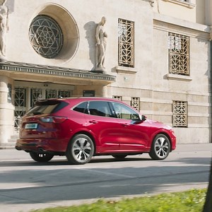 Noul #FordKuga este aici, acum cu tehnologii inovatoare și opțiuni smart, cum ar fi consola de bord digitală care îmbunătățește orice călătorie. Ford îți triplează valoarea tichetului Rabla pentru toate versiunile Ford Kuga disponibile: https://www.ford.ro/autoturisme/kuga/promotii/persoane-fizice. | Ford Romania