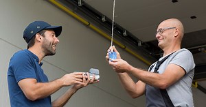 12K views · 28 reactions | Een extra kredietkaart kan handig zijn. Vraag die vlot aan met KBC Mobile op je smartphone. | KBC Bank & Verzekering | Facebook