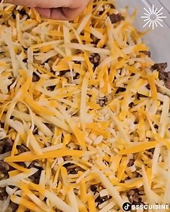 5.5K views | Burger with garlic bread襤 | MetDaan Yummy | Facebook