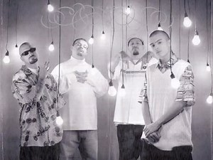 02/02/2006 B.U.G. Mafia - Viața noastră vol. 1 #hiphopdinromania #bugmafia https://hiphopdinromania.blogspot.com/2010/05/bug-mafia-viata-noastra-vol-1-2006.html | Hiphopdinromania