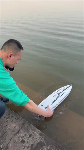 13K views · 148 reactions | Racing boat. Pick up available in Sydney. #rc #toy #foryou #gift #kidstoylover | Kidstoylover | Facebook