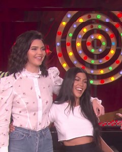 You Won't Believe What Kendall Jenner Is Being Bullied For😱 | The Noisy Dish