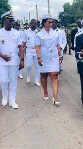 Le lieutenant colonel NINSEMON KIDA ROSE est une femme exceptionnelle. Elle est la directrice générale adjointe des affaires Maritimes | Emprunt mix