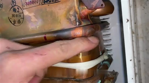 空气能热水器报警p8。—，一般这种情况下，就要认真对待了！。