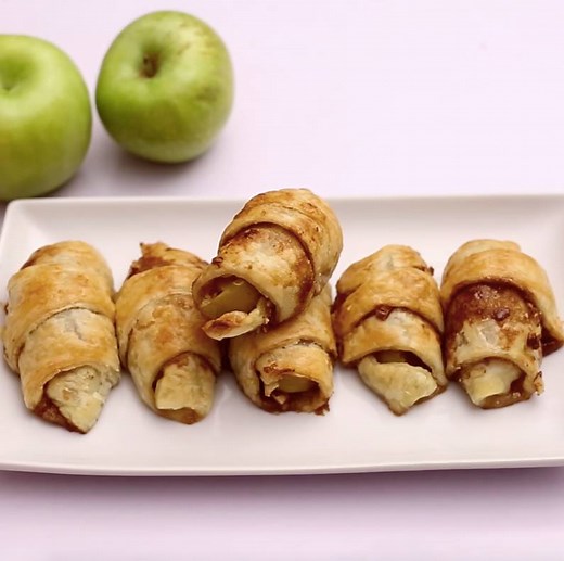 Mini Apple Bites Full recipe: http://taste.md/1S7nu1y | Tastemade