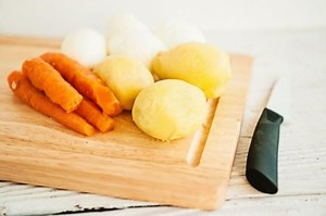 Как приготовить популярный салат "Мимоза": простой рецепт