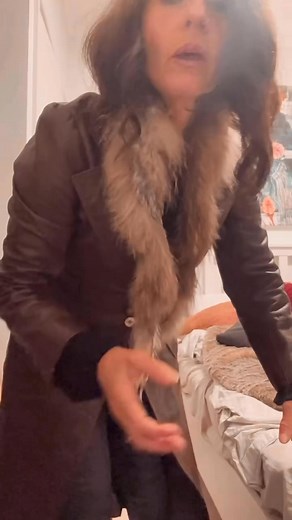 THE DAMAGE - fully split mate… Zoe Rebecca Bell #fun #splits #goodtimes #nevergrowup | Zoe-Anna Bell