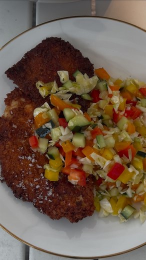 cutlets & salad🍅 #summerdinnerideas #weeknightmeals #healthyrecipe | Haley Bookholdt