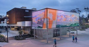 Simons Foundation Funds Research on Symmetries Between Art and Science at Mandeville Art Gallery