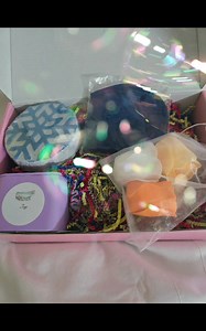  Special Offer for Industry Professionals  Bulk pricing and personalization options available! Leave your clients feeling pampered and appreciated. Secure your gift boxes today!  Contact us now: 678-899-8551  Email: Pebbombs@gmail.com Pure Essence Bath Bombs — Where luxury meets thoughtfulness! Following | T Taylor Queen | Facebook
