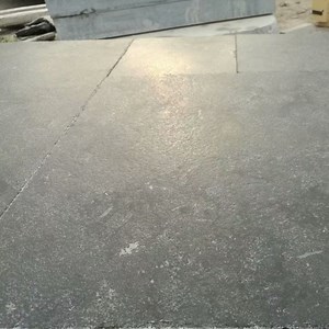 [Hot Item] Building Material Natural Limestone Leathered/Honed/Tumbled Bluestone for Floor Tiles and Paving Stone and Wall Cladding/Facade