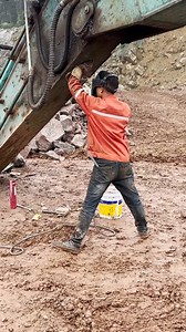 297K views · 3K reactions | "Excavator boom repair" #auto #mechanic #mechanicsteve #automotive #excavator #automotive | Mechanic Steve | Facebook