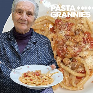 Hand Rolled Macaroni With Porcini Mushrooms Recipe! Ida calls her pasta 'maccaruni cui feri' while in Italian it's maccheroni, but however you want to call them, these hand rolled macaroni shapes are fun to make, and are delicious served with freshly foraged porcini mushrooms. You can of course use ordinary mushrooms. This dish is vegan up to the point you add optional cheese at the end. Here are the ingredients: for the pasta: 200g 00 flour, 200g semola rimacinata, 200ml of water. for the sauce