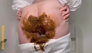 Girl poops in white jeans