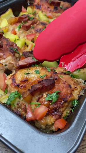 48K views · 1.8K reactions | Frango assado com bacon #receita #receitafácil #almoco #donadecasa | Camila Dutra | Facebook