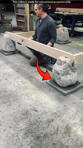 Build a table without any screw 😱