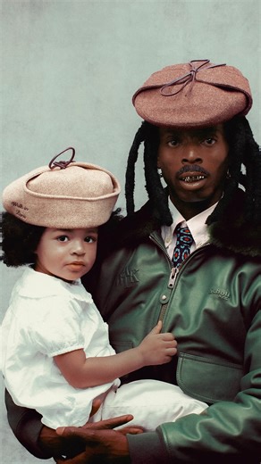 Walk in Paris, every step matters. Discover our range of hats, from nylon caps to wool berets. | Walk in Paris