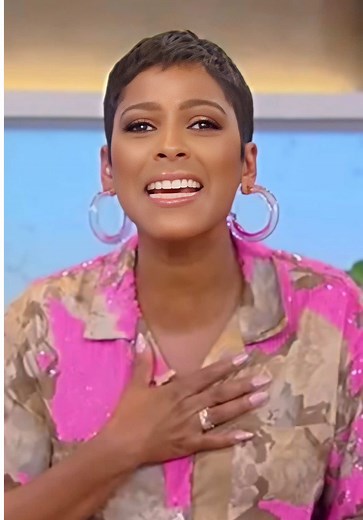 Some moments (and dresses 👗) stay with you. 💙 @Tamron Hall reaction to Max’s Petticoats dress will always be one of those moments. 🥰 #fashionshow #fashiontok #runwayfashion #bluedress #fashion @Tamron Hall Show