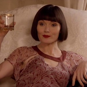 We are going to interview Essie Davis, the star of Miss Fisher’s Murder Mysteries, in connection with the world premiere of Miss Fisher & the Crypt of Tears at the Palm Springs Film Festival on Jan. 4th. We want your questions! What would you ask Essie Davis? | Acorn TV