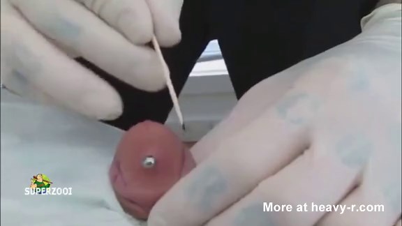 Ampallang Penis Piercing