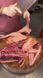 goose butcher #butchershop #butchersofinstagram #butcher #butchery #butchers #butcherlife #butcherslife #handofthemeatgods #butchering #butcherknife #kcstrip #meatshopeat #cleaverfever #butcherproducts #butchersblock #localbutcher #halaalmeat #butchersguide #cleaverking #curingchamber #sausagecasing #meat #capitolpark #meatlovers #thomasons #homecured #sausagemaking #meatcutter #remessadedolar #summersausage | Meat Friday Night