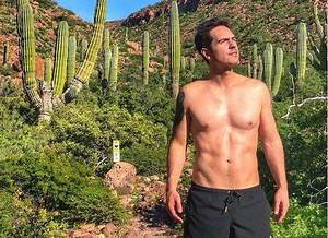 Mauricio Ochmann se hace viral tras unirse a popular reto de Tik Tok