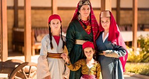 3.4K views · 154 reactions | Отношение к женщине в Крымском ханстве было почтительным. Это отмечали многие путешественники, побывавшие в Крыму во времена ханства. Подробнее об этом смотрите в нашем видео. | Crimean Tatars | Facebook