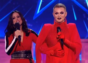 [PIC] Lucy Kennedy Gets ROASTED For Her Outfit On IGT Tonight