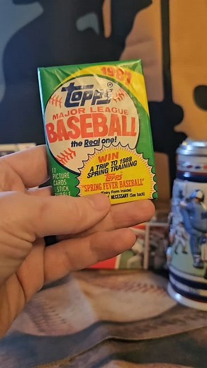 1987 Topps #junkwax #waxpacks #mlb #baseballlife #rippingpacks #sportscards #baseball #topps #80sbaseball | The Weekly Windup