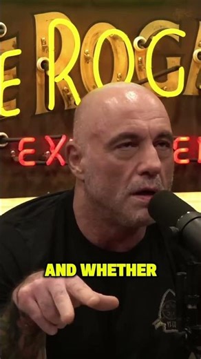 Charlie Sheen & Joe Rogan on Why the Sauna Changes Everything 🔥🧠 #podcastclips #podcast