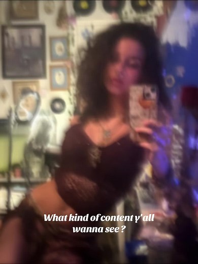 Explore Creative Curly Hair Styles and Tips