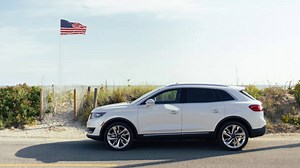 10K views · 761 reactions | Arriving early to stake out a spot this Fourth of July. | Lincoln | Facebook