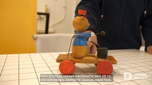 Muzeum Zabawek Kraków po raz pierwszy zaprezentowało wystawę zabawek mechanicznych, czyli takich, które samodzielnie się poruszają, grają, podskakują i wykonują różne czynności. Ekspozycji towarzyszy warstwa graficzna, która pokaże jak to wszystko działa! | telewizja.krakow.pl