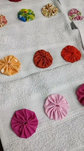 🌺🌿 Artesanato com Fuxico #fuxicoseretalhos | Fuxicos e Retalhos