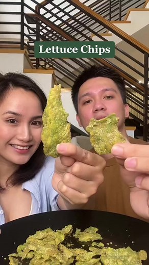 Trying out lettuce chips with my boyfriend and sister who do not eat vegetables 😂 #lettucechips #tiktokfood #trendingsnack #vegetablechips #viral #trendingsnacks #healthysnack | Ysa Crave Rave