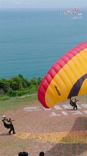 Malaysia is nature at its boldest and most beautiful. Follow @Tourism Malaysia for more natural beauty! @malaysia.truly.asia #Malaysia #VisitMalaysia2026 #SoutheastAsia #Travel #VisitMalaysia2026 #SurrealExperiences #MalaysiaTrulyAsia | Tourism Malaysia