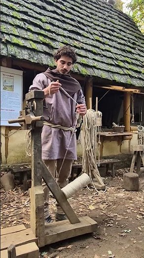 These ropes are then used all over the site | Rope maker | Guédelon (part4)