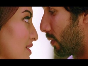 Shahd and Sonakshi in the changing room - R...Rajkumar