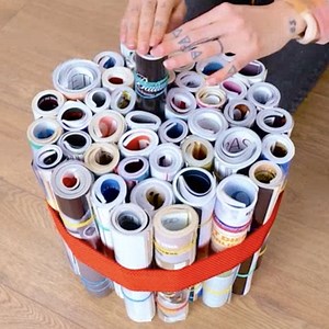 Have some old magazines? Repurpose them into a stylish table! | 5-Minute MAGIC