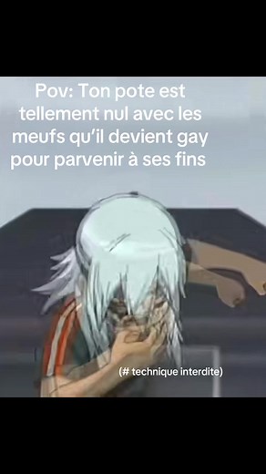 Le Manchot Empereur n°1 est une technique de tir interdite créée par Kageyama Reiji, l’entraîneur manipulateur de la Royal Academy (Teikoku Gakuen). Elle est connue pour être extrêmement dangereuse pour les joueurs qui l’exécutent. ❄️ Description de la technique# Le tir invoque l’apparition d’un gigantesque manchot empereur derrière les trois joueurs qui l’exécutent. Ensuite : \t1.\tLes trois joueurs courent en formation triangulaire. \t2.\tIls concentrent leur énergie dans le ballon. \t3.\tLe m