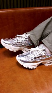 2.1K views | Fresh kicks, fresh vibes! #SteveSquad #SteveMaddenIndia #SteveMadden #SteveMaddenShoes #SteveMaddenBags #NowServingSteveMadden #LuxuryLifestyle #LuxuriousFashion #SteveSandals #Heels #LuxuriousFootwear | Steve Madden India | Facebook