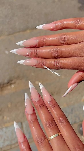 Stunning Stiletto Nails in Glossy Pink and White Tips
